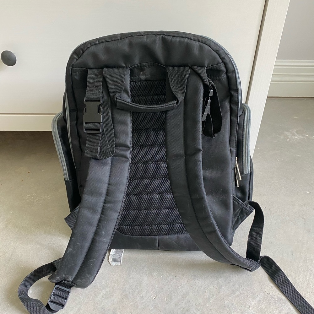 Diaper bag - Picture 3 of 5